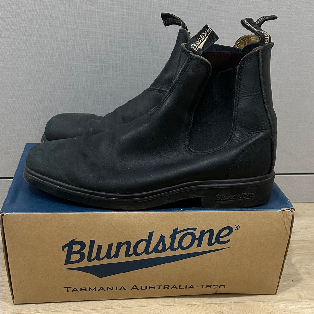 Blundstone Men's Black Leather Chukka Boots